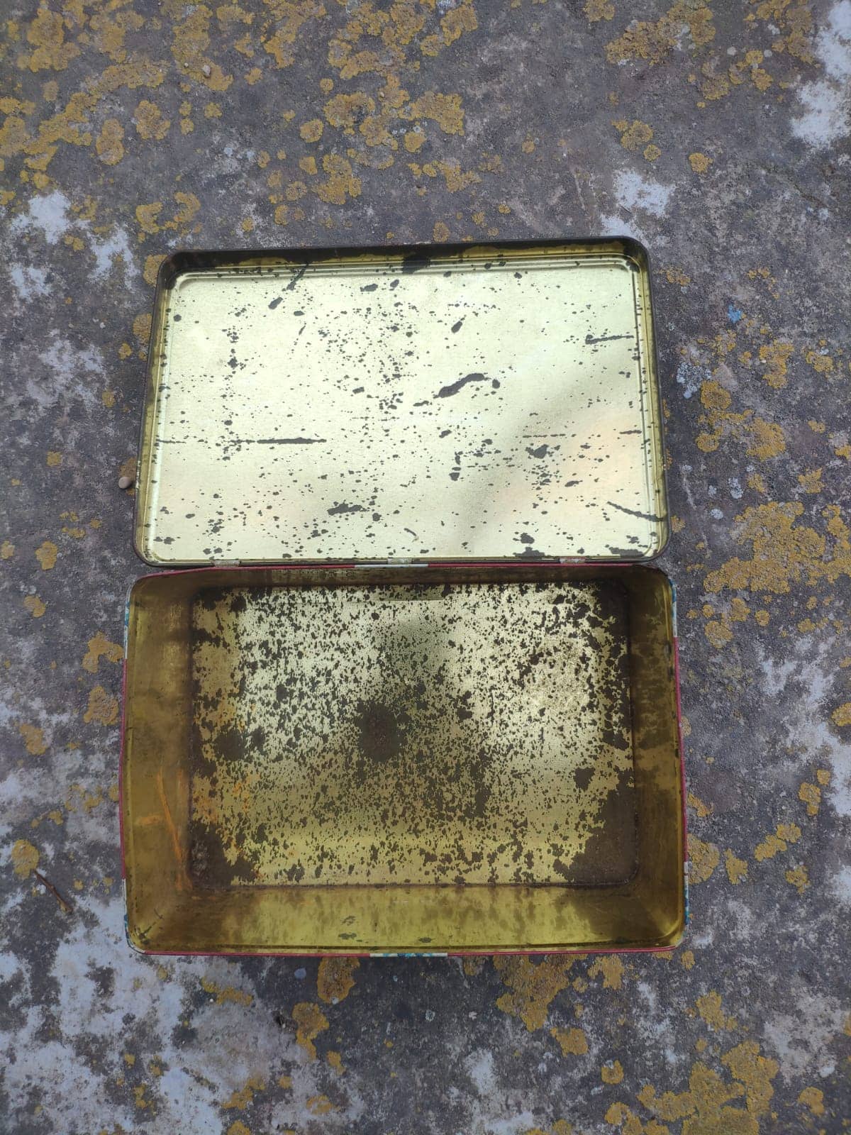 Lata de Cola Cao flores antigua años 60 - Imagen 3