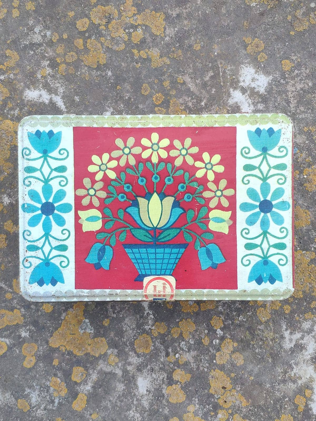 Lata de Cola Cao flores antigua años 60 - Imagen 2